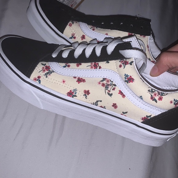 floral vans - Picture 1 of 3